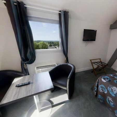 Logis Hotel De La Tour Masseret Номер фото