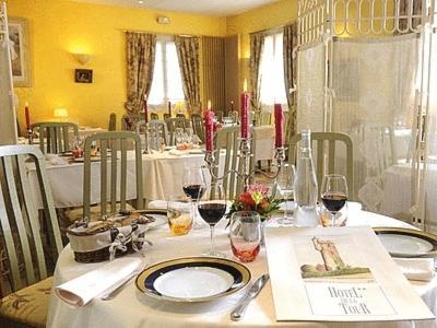 Logis Hotel De La Tour Masseret Экстерьер фото