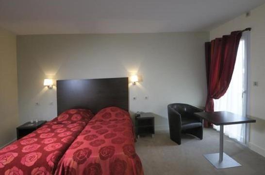 Logis Hotel De La Tour Masseret Экстерьер фото