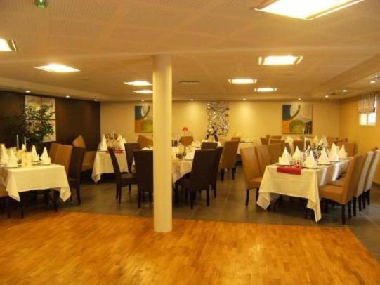 Logis Hotel De La Tour Masseret Экстерьер фото