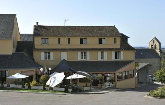 Logis Hotel De La Tour Masseret Экстерьер фото